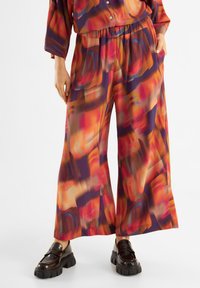 Jascha Stockholm PRINTED  - Hlače - solar sunrise