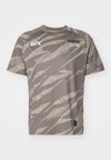 UFC FIGHT WEEK 3.0 DRY TECH - Spordi T-särk - khaki