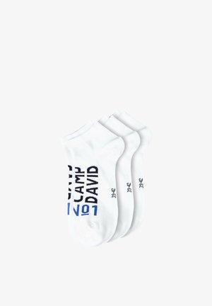 Camp David, CAMP DAVID SNEAKERSOCKEN MIT INTARSIA-LOGO, 3ER-PACK - Socken - white