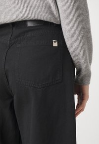 Weekend Max Mara Wide leg - white