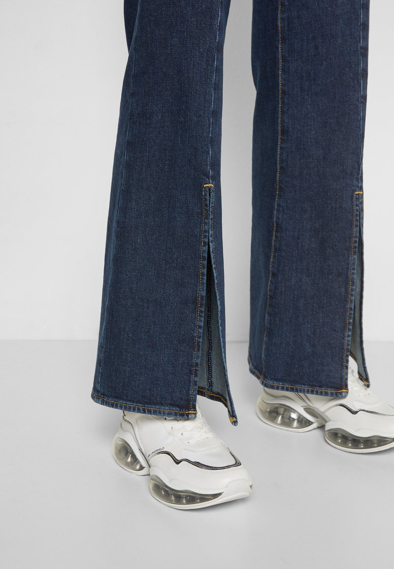 Damen Bekleidung | 7 for all mankind MODERN DOJO Flared Jeans dark blue/dunkelblau - JT52988 Damen Bekleidung | 7 for all mankind MODERN DOJO Flared Jeans dark blue/dunkelblau - JT52988