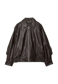 Giacca in pelle nera con design corto, chiusura con zip e tasche laterali. Materiale testurizzato con dettagli arricciati sull'orlo.