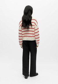 Object GESTREIFTER - Maglione - birch