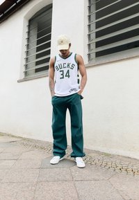 Nike Performance MIL MNK DF SWGMN JSY ASC 22 - NBA mez - white/antetokounmpo g