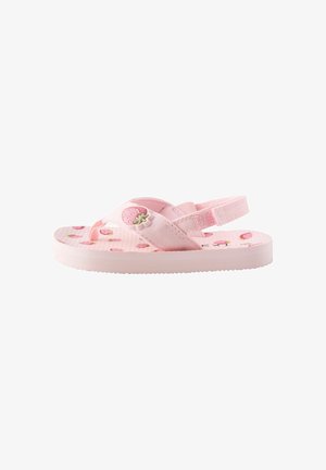 Väriltään vaaleanpunaiset taaperoiden sandaalit, jossa on mansikkakuvio, säädettävä kantahihna ja mansikkakoriste etuhihnassa.