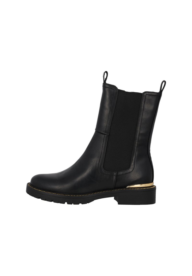 Botas de tobillo de cuero negro con paneles laterales elásticos, lengüetas y un ligero acento dorado en el talón. Suela de goma con textura para mayor tracción.