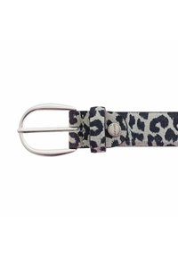 Luipaardprint suede riem met een zilverkleurige dubbele gesp en een leren lus voor aanpassing. Inclusief een gecertificeerd metalen stud.