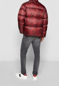 Tommy Hilfiger Piumino - bordeaux