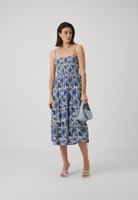 ONLY ONLZELINA LIFE SMOCK  DRESS SKIRT - Rochie de zi - dazzling blue