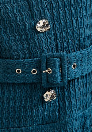 Friends Like These, REGULAR FIT - SHORT SLEEVE TEXTURED BELTED MIDI DRESS - Freizeitkleid - teal blue