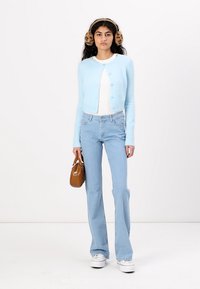 BDG Urban Outfitters CROPPED CARDIGAN - Adīta jaka - light blue