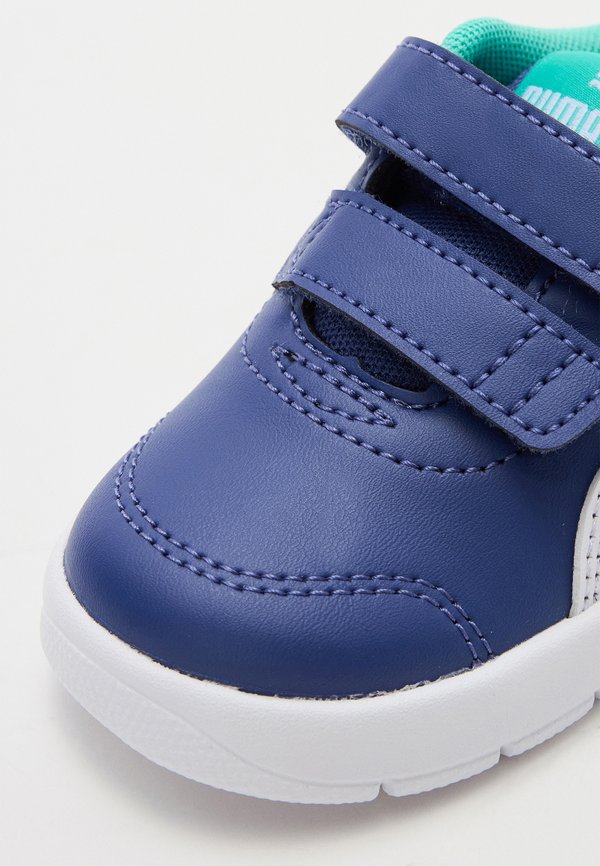 COURTFLEX  – Walkingschuh