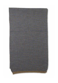 Tissu tissé à carreaux bleus et marron, de forme rectangulaire, surface texturée, avec une finition douce et des bords ourlés. Dimensions non spécifiées.