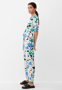 s.Oliver REGULAR MIT DOBBY-STRUKTUR - Broek - ecru