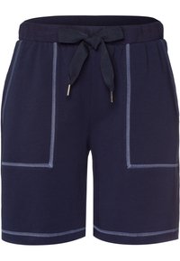 Bermuda blu navy con vita regolabile, realizzate in tessuto morbido. Presentano due ampie tasche frontali e cuciture chiare a contrasto.