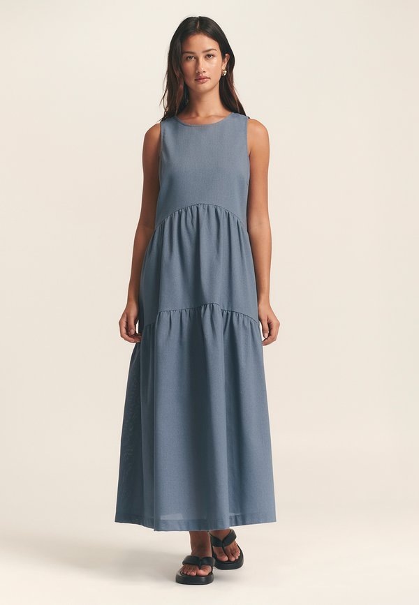 REMI TIERED - Maxikleid