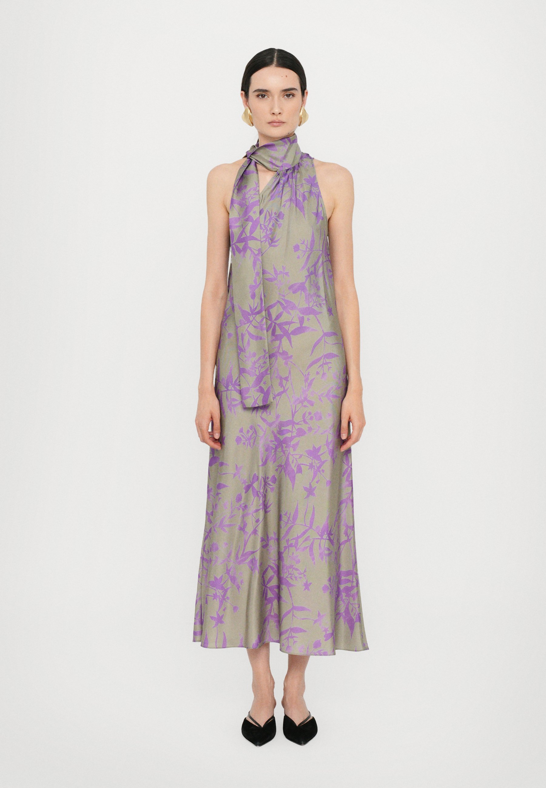 open lace back dress Maxi Dress Lilac Long Dress Mirella Plunge Halter Neck Maxi Dress Size 14