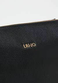 LIU JO Schoudertas - black