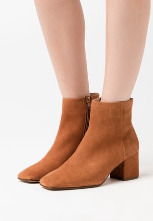Högl, Bottines - brown