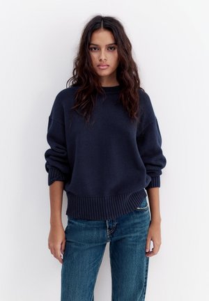 PULL&BEAR OVERSIZE - Strickpullover - mottled dark blue