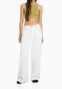 Bershka Linne - evergreen