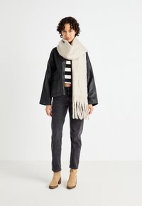 Gina Tricot CHUNKY SCARF - Cachecol - beige mel