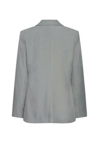 Blazer gris clair en tissu lisse, doté d'un col classique, de manches longues et d'une coupe arrière épurée et ajustée. Aucun élément métallique visible.