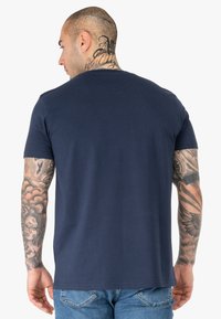 Lonsdale Marškinėliai su spaudiniu - navy red white