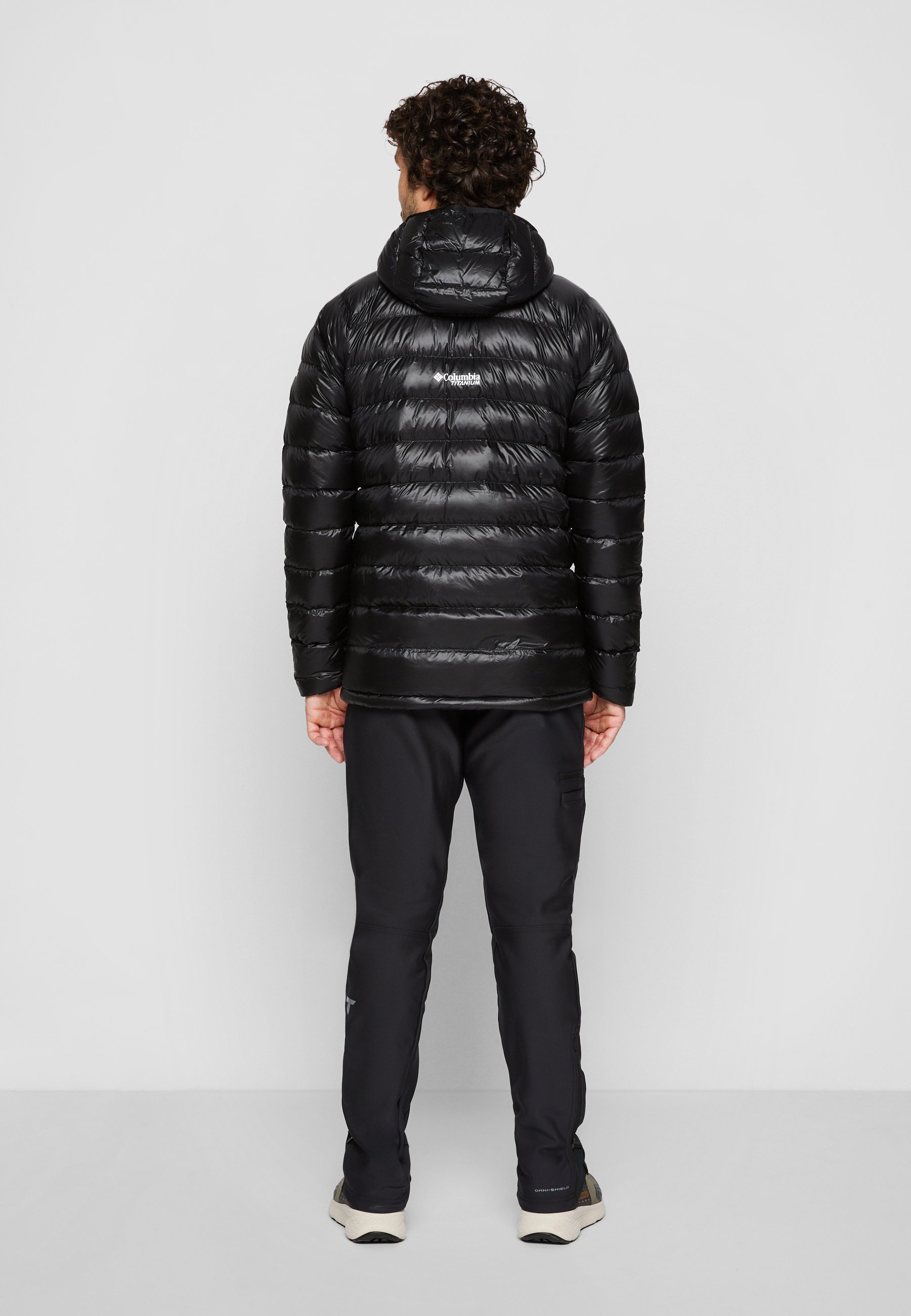Columbia ARCTIC CREST™ HOODED JACKET - Down jacket - black - Zalando