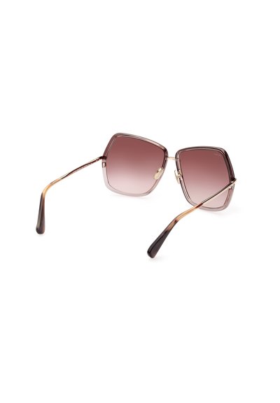 Occhiali da sole con montatura quadrata, lenti sfumate in tonalità di marrone, accenti in metallo color oro e punte delle aste in marrone scuro.