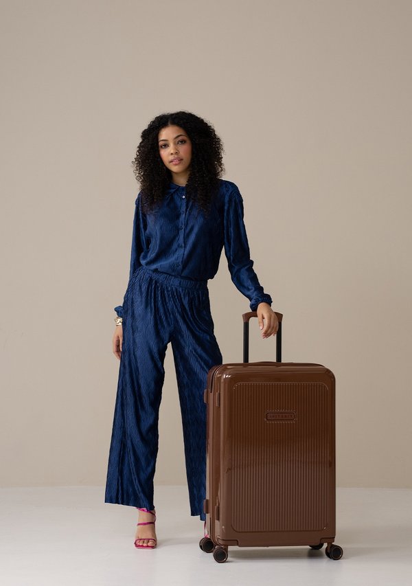 Large Suitcase - Expression - Trolley - nutshell