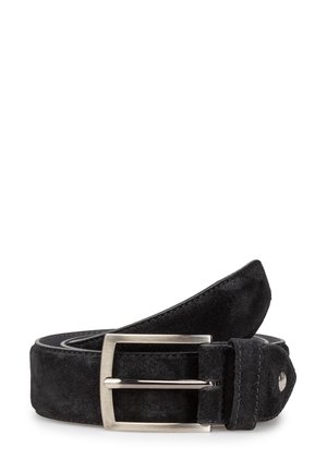 Czarny zamszowy pasek z metalową srebrną klamrą. Charakteryzuje się gładką fakturą i prostym wzornictwem. Regulowany za pomocą jednej klamry i dziurek.