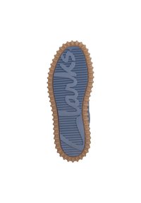Suela de zapato de goma azul con surcos elevados y superficie texturizada. Marca notable en azul claro, rodeada por un borde en tono marrón con estrías.
