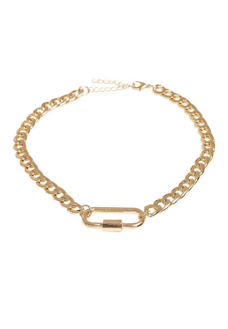 Collier en chaîne dorée avec de grands maillons entrelacés et un fermoir ovale allongé central. Finition métallique lisse avec une texture brillante.