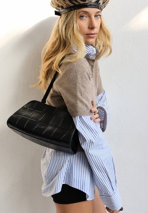 L37, BREATHTAKING - Handtasche - black