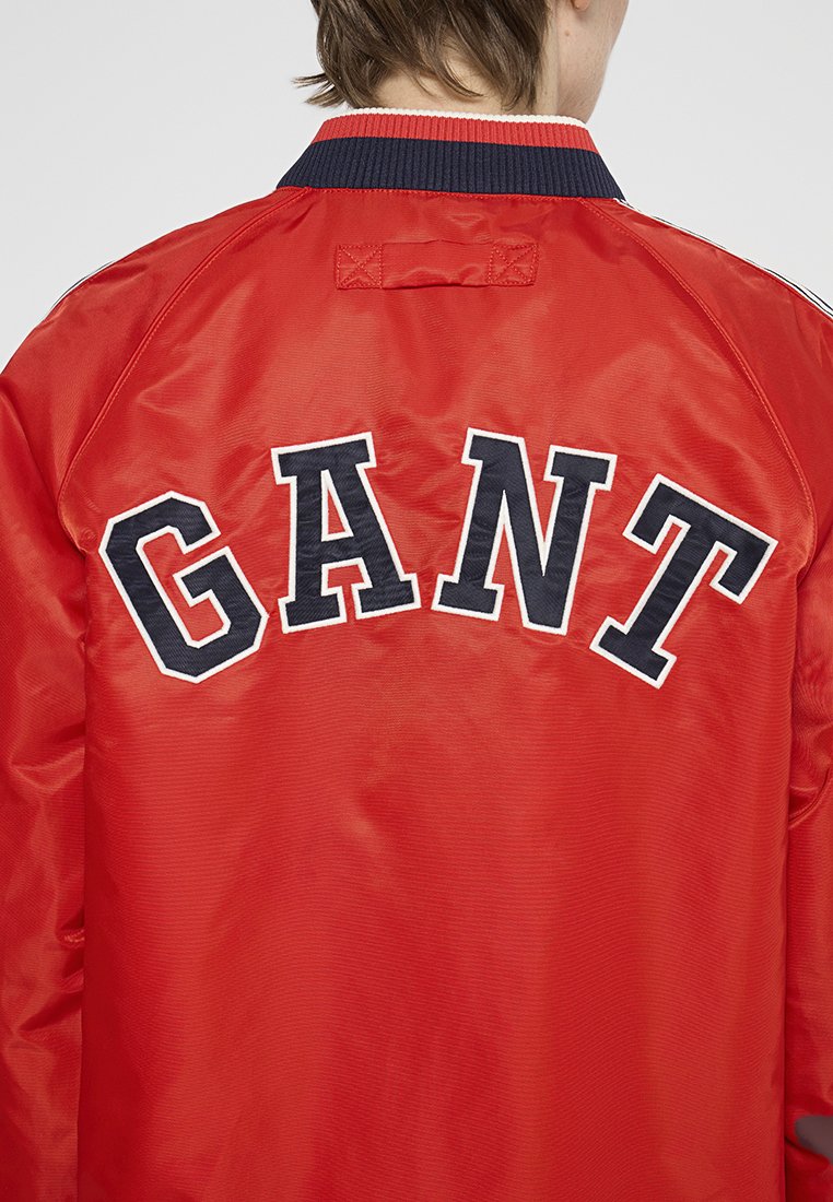 Leichte Jacke