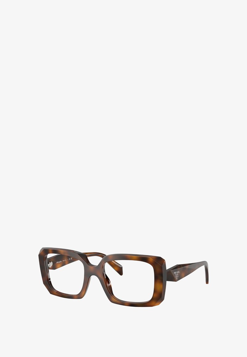 Occhiali da vista tartarugati marroni con una montatura spessa e quadrata, caratterizzati da una superficie testurizzata e dettagli sulle aste, con il marchio "Prada" all'interno.