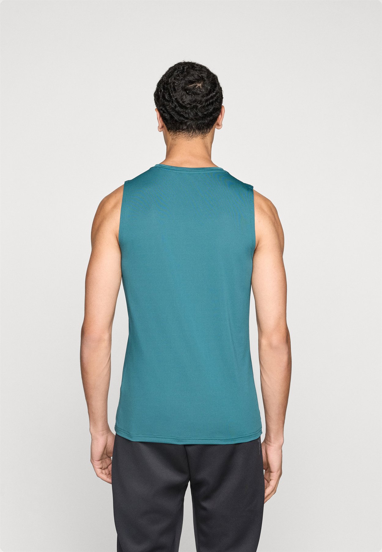 SLEEVELESS FNK