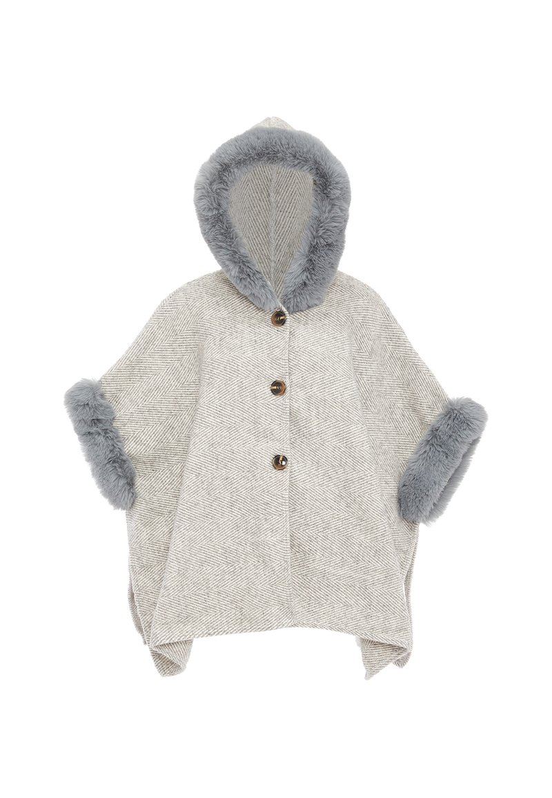 Poncho cu model houndstooth în bej și gri, având o glugă și manșete din blană sintetică asortate, cu trei butoane decorative în față.
