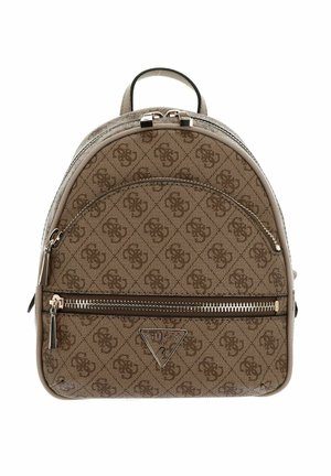 Sac à dos marron à motifs avec une fermeture zippée, surface texturée et accent logo. Il dispose de bretelles ajustables et d'une poche avant supplémentaire.