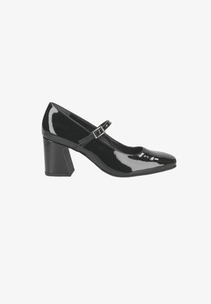 Černé lakované lodičky se čtveratou špičkou a masivním podpatkem, s dekorativním řemínkem kolem kotníku a detaily přezky.