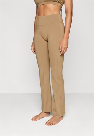 SOFT TOUCH FLARED PANTS - Leggingek - light khaki