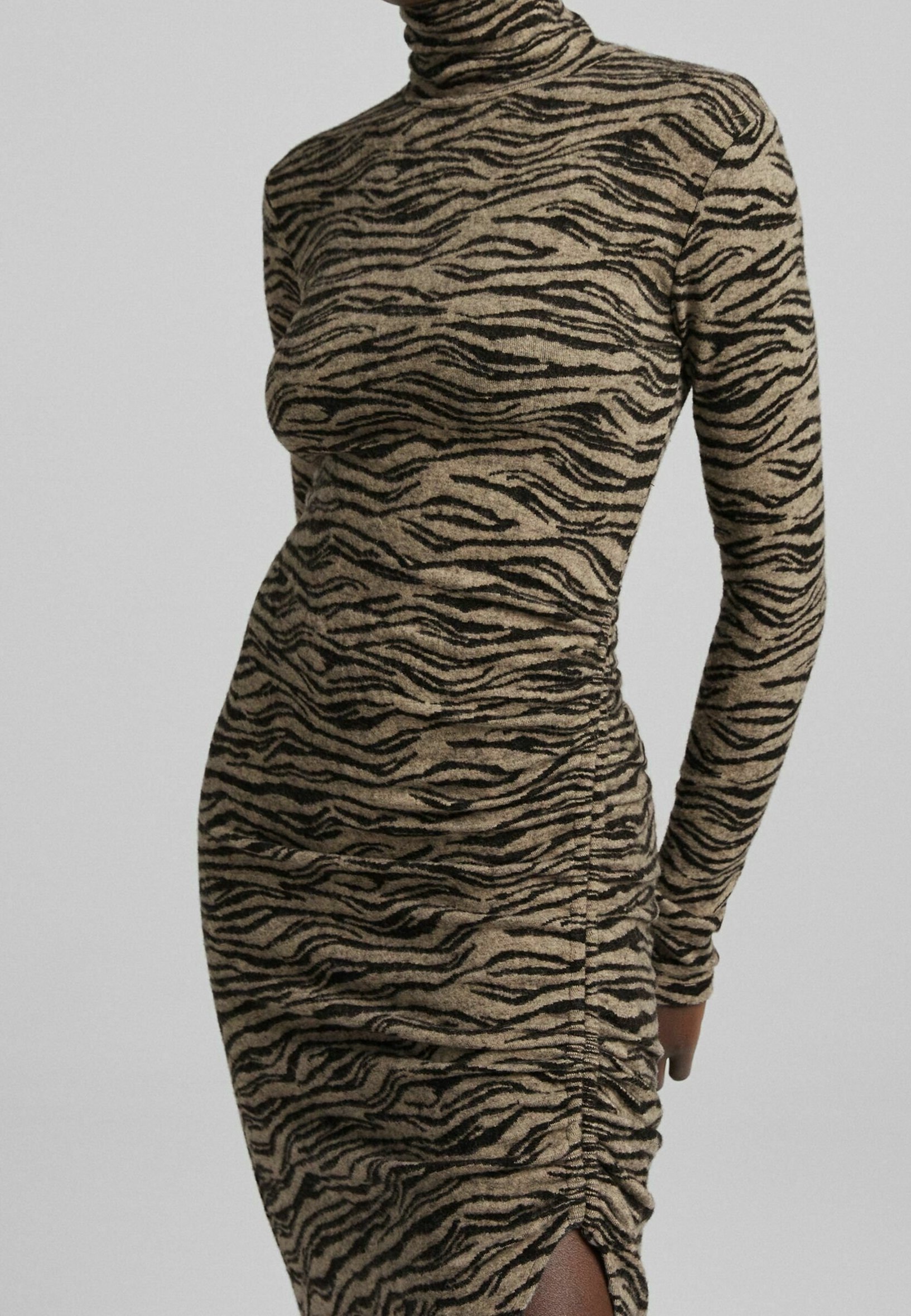 Bershka Jersey dress - brown - (Pre-owned) - Zalando.ie
