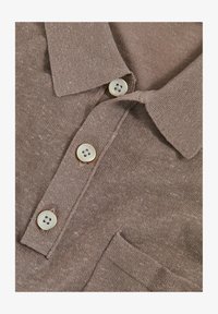 Vybráno, mink brown