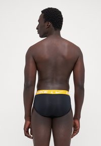 Nike Underwear HIP BRIEF 3 PACK - Slip - black