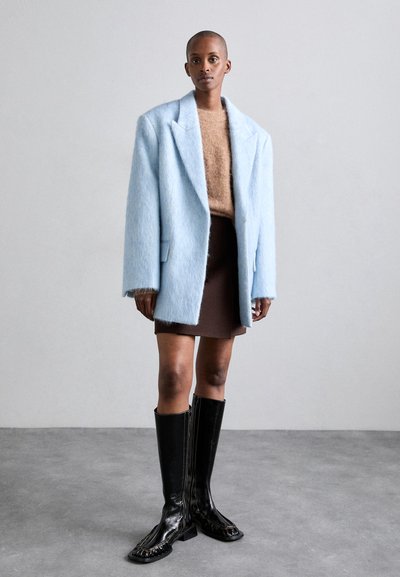 Filippa K TEXTURED BLAZER - Kratki kaputi - cloud blue