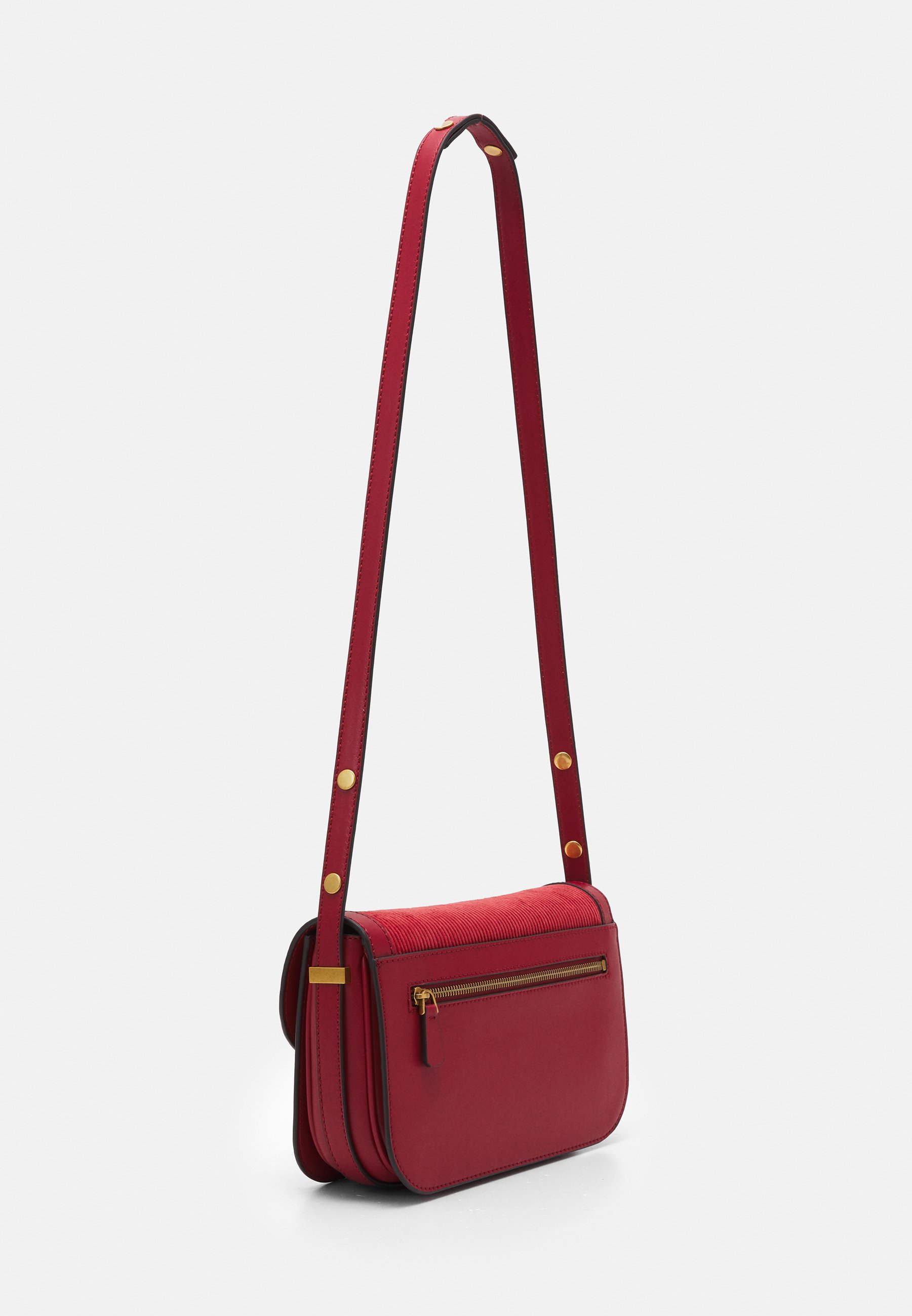 guess hensely satchel