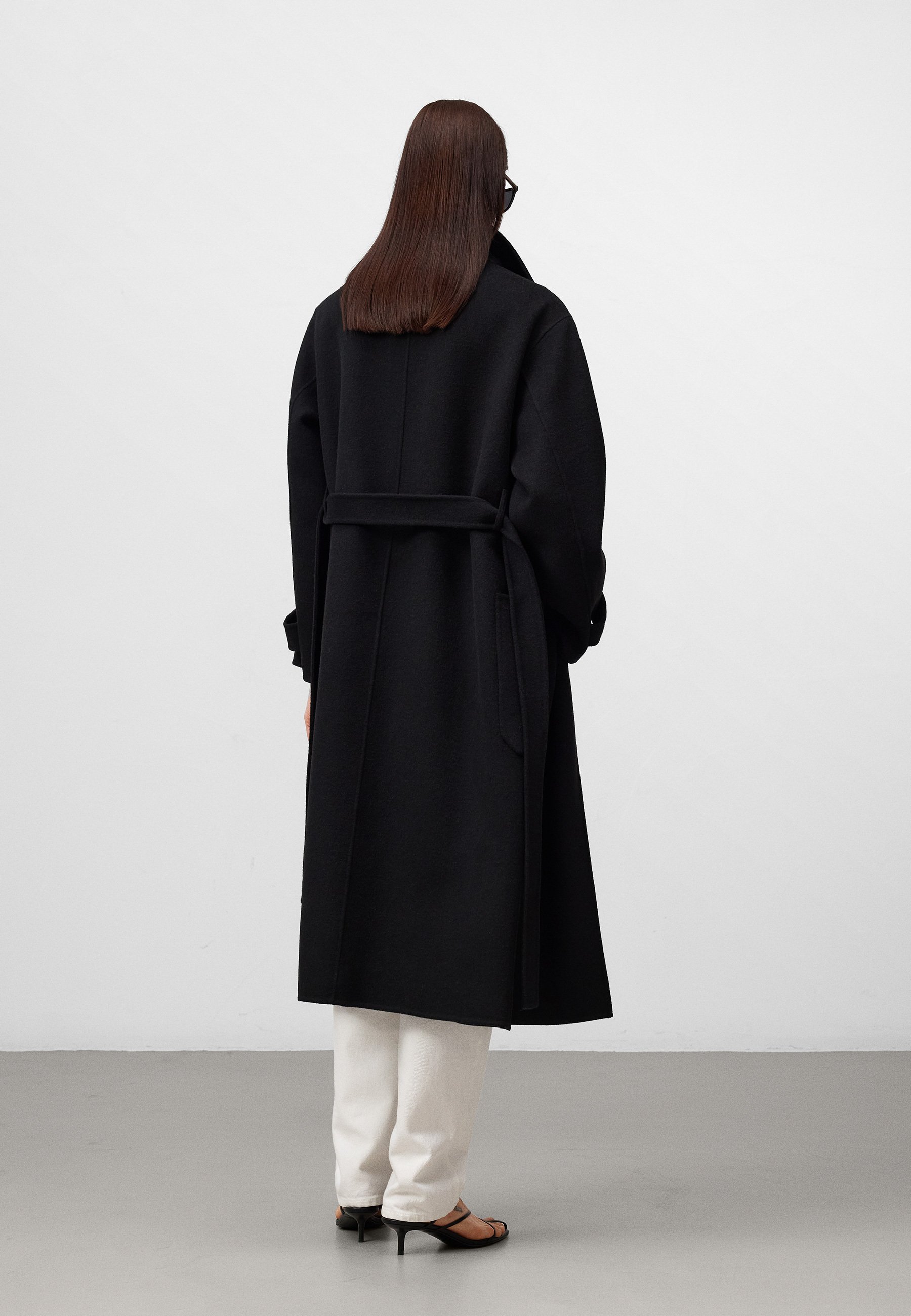 ADOLFO DOMINGUEZ FUNNEL NECK CROSS-FRONT - Classic coat - black