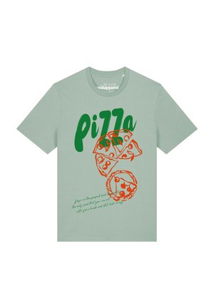 T-shirt vert clair avec un grand texte vert "pizza" et des croquis orange de tranches de pizza et une pizza sur le devant.