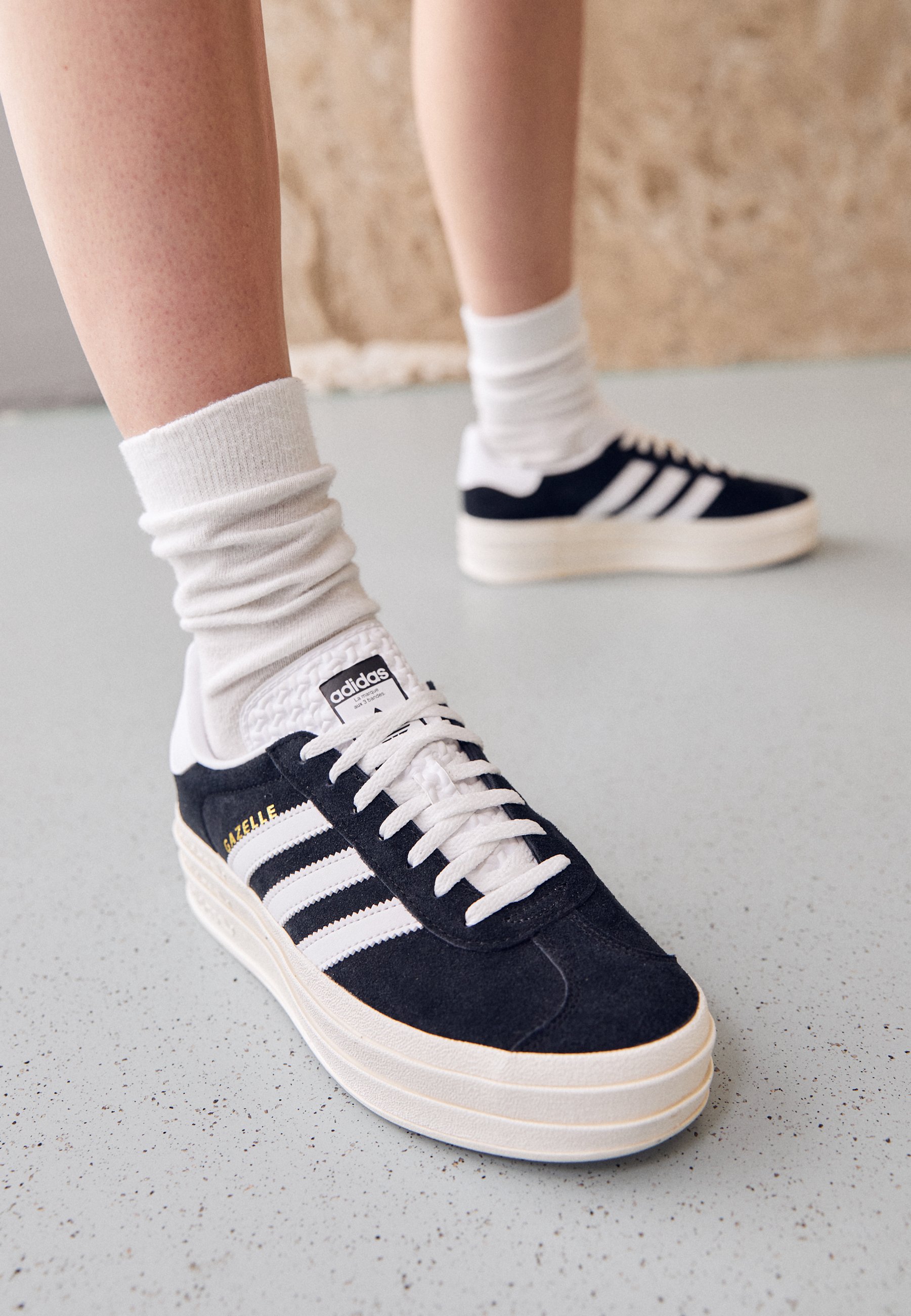 adidas Originals GAZELLE BOLD - Zapatillas - core black/footwear white/core  white/negro 